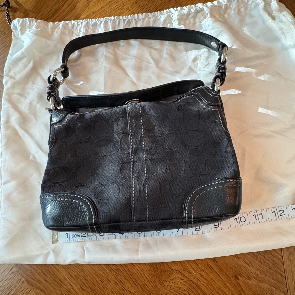 Vintage Coach Classic Chelsea bag in black Signature Coach Pattern